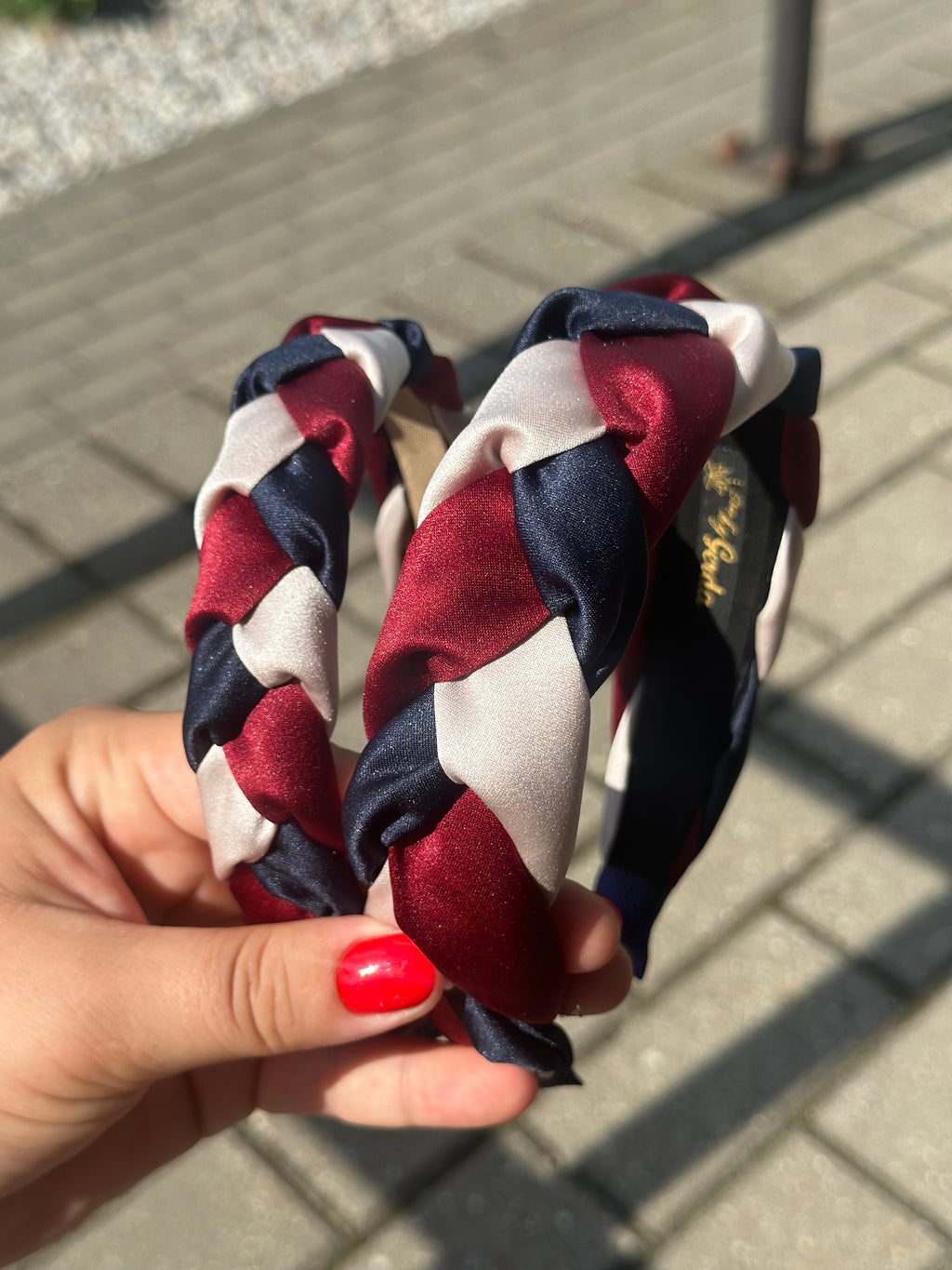 Bordo, mėlyna, kreminė su blizgesiu ❤️💙🤍