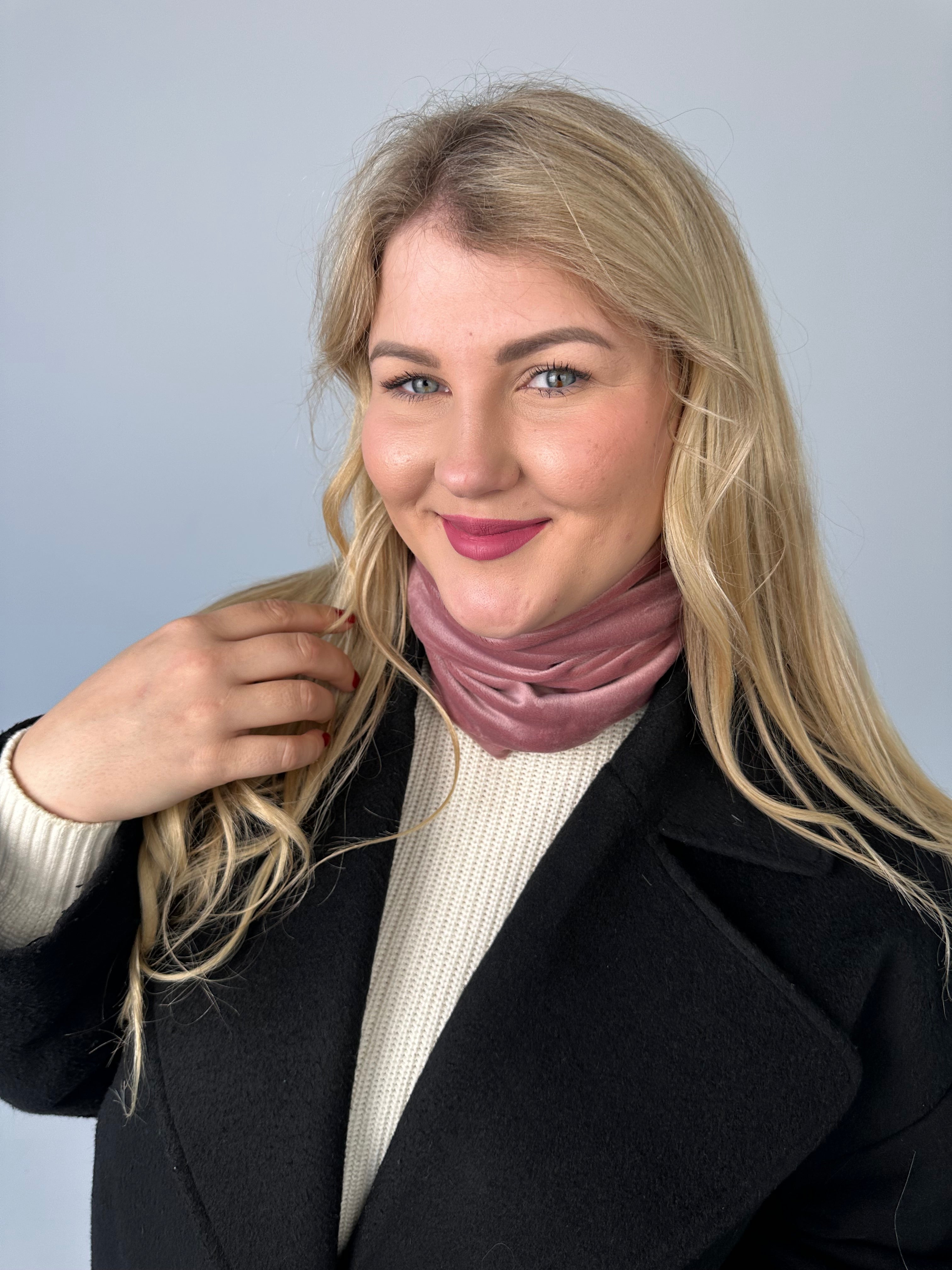 Pelenų rožinė veliūro mova