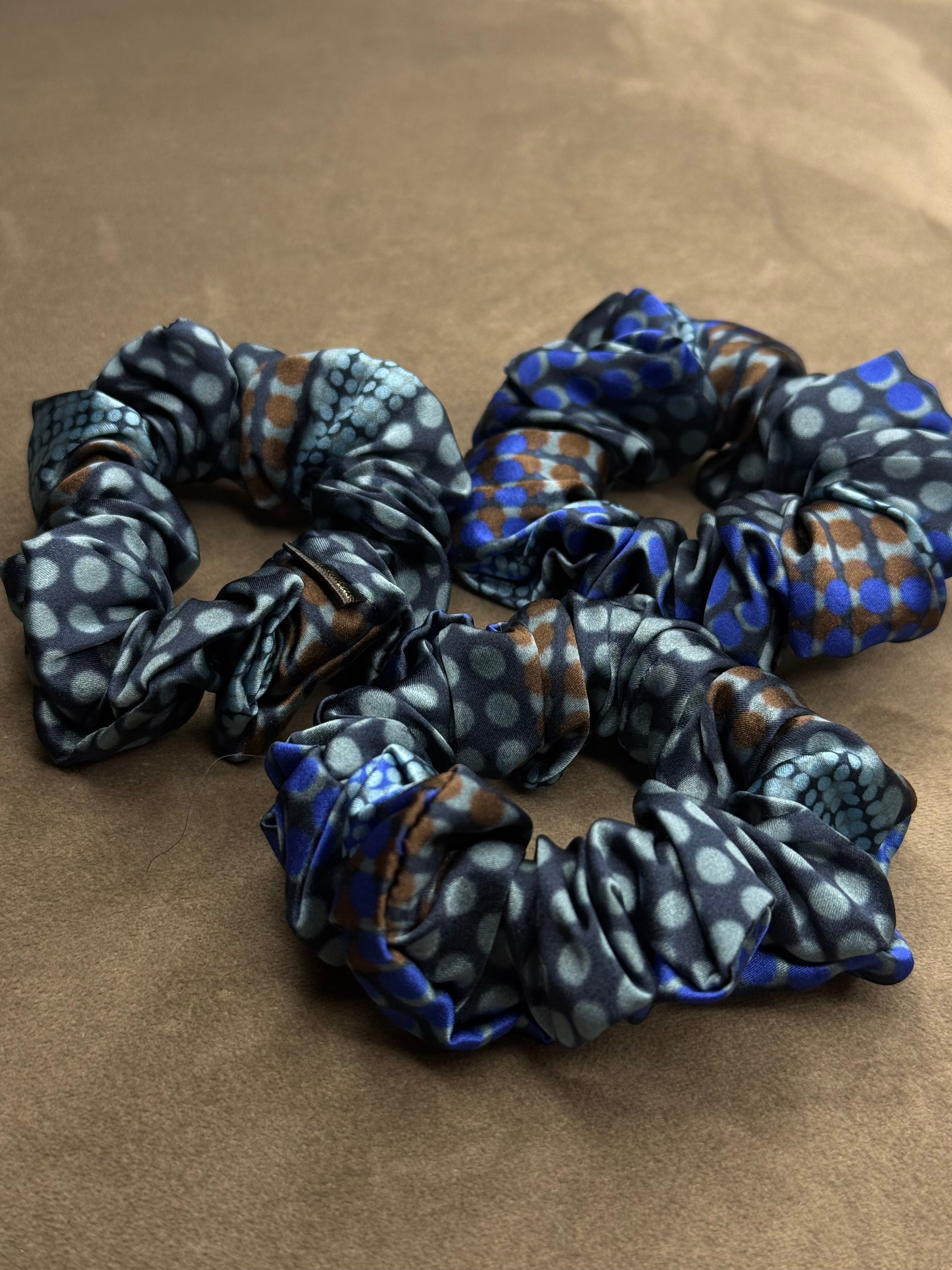 Pierre Cardin kolekcinio 100% natūralaus šilko gumelė |BLUE