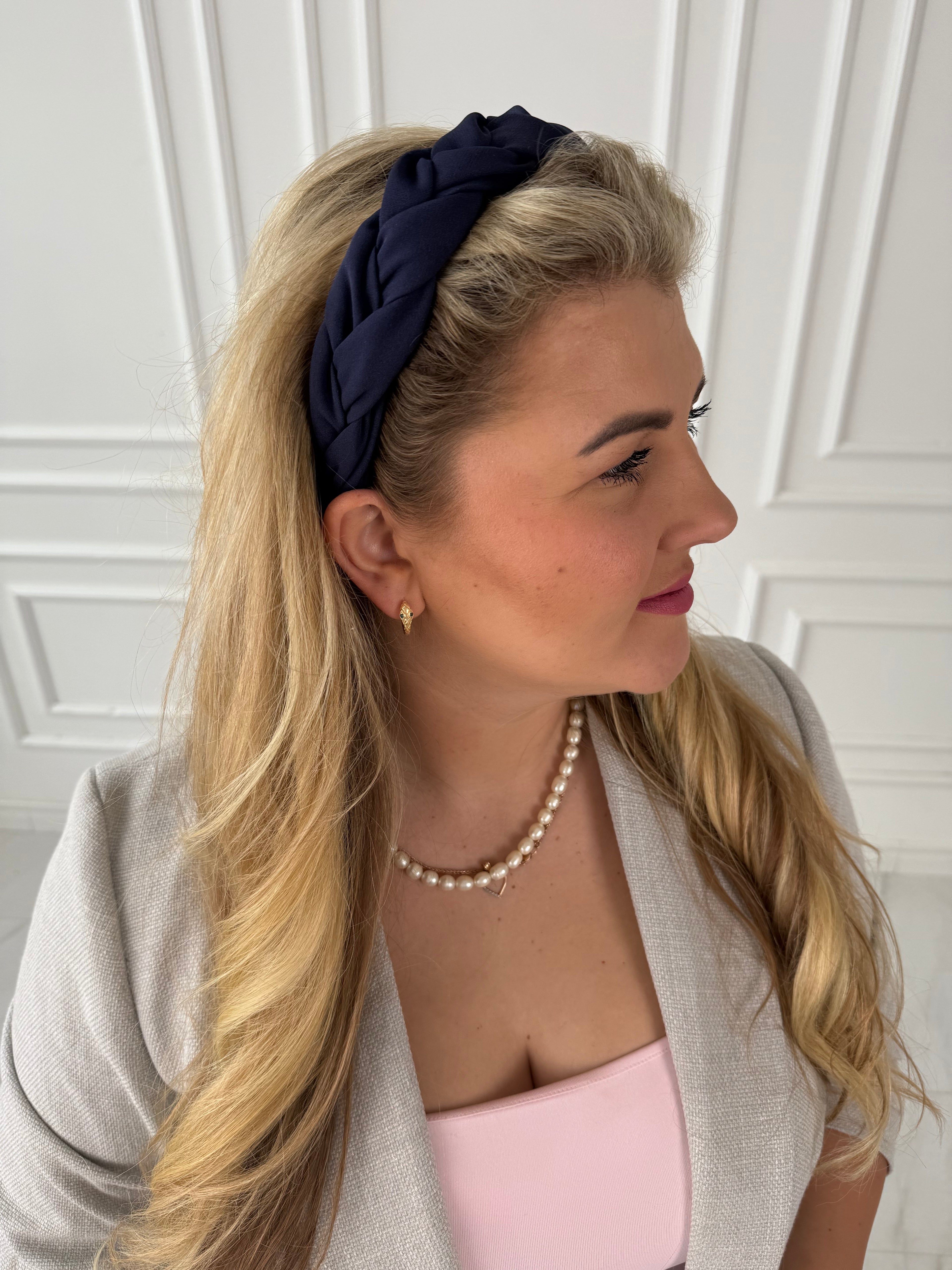 Tamsiai mėlynas matinis pintas lankelis