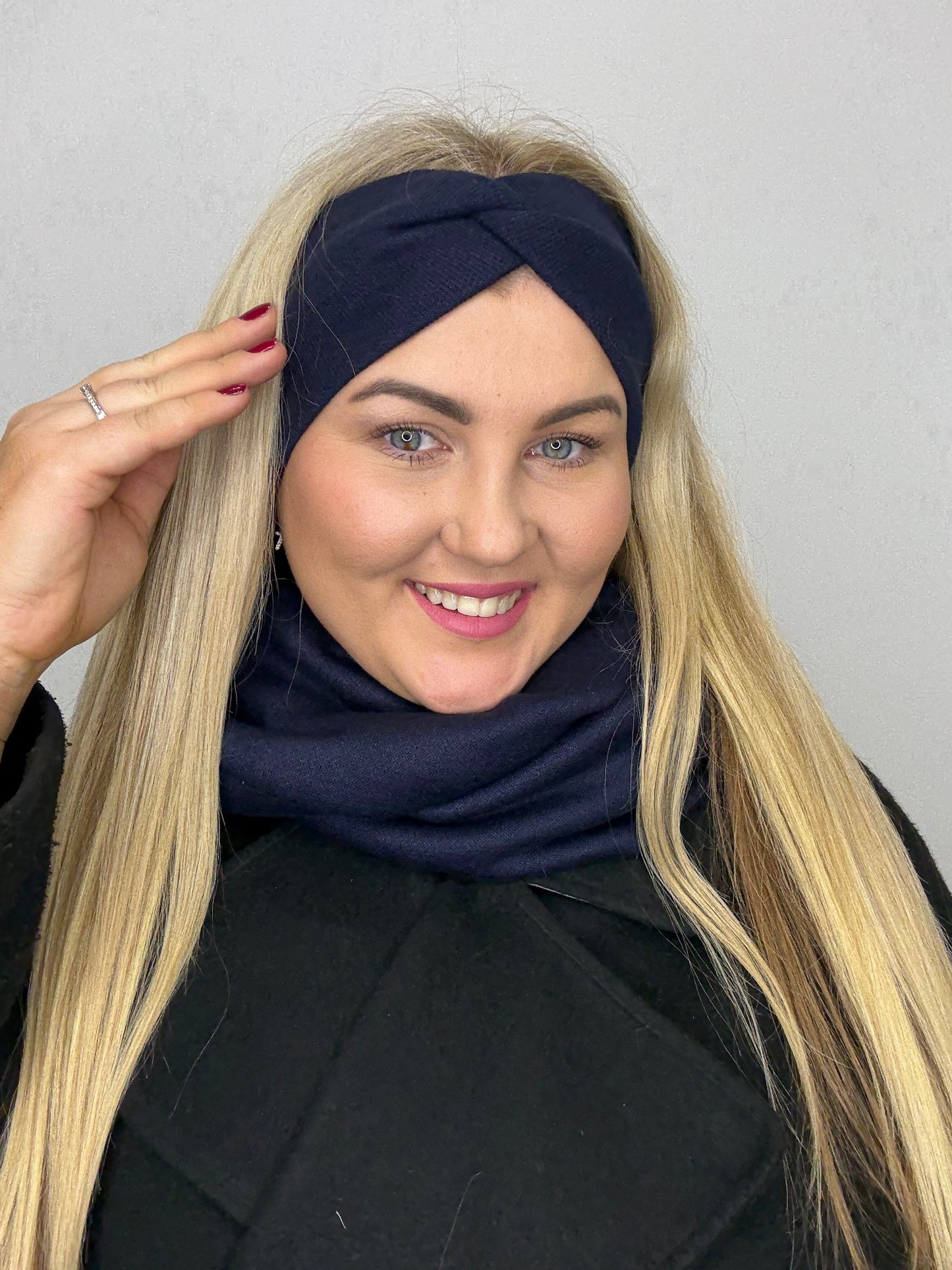 Merino vilnos tamsiai mėlyna galvajuostė 💙