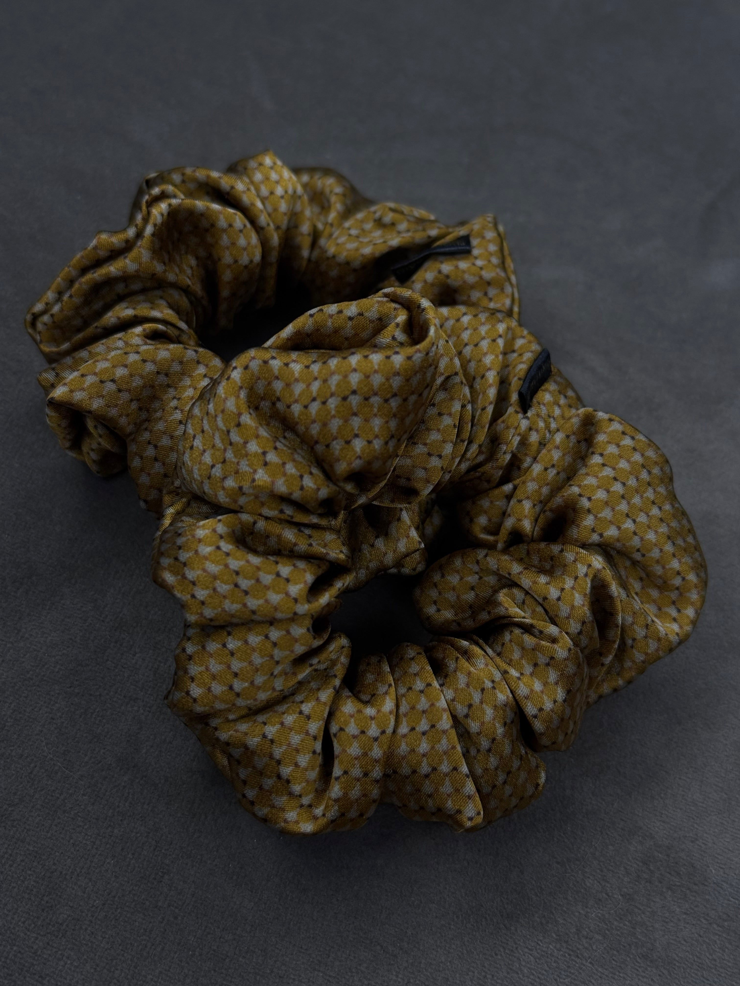 Fendi kolekcinio 100% natūralaus šilko gumelė | Toffifee LAŠAS