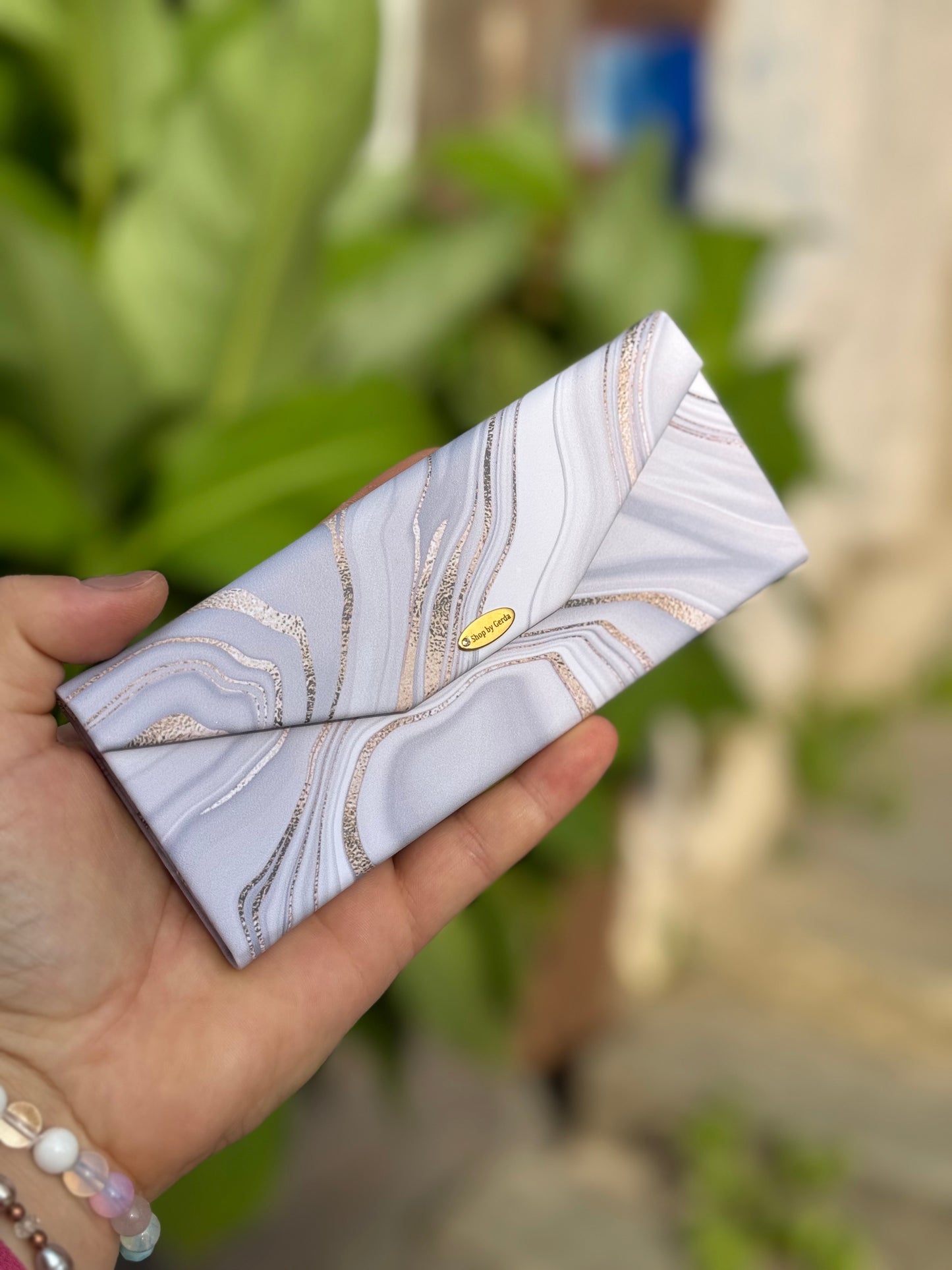 Akinių dėklas transformeris ‘Grey marble’