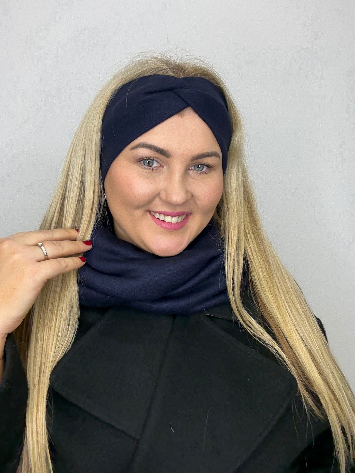 Merino vilnos tamsiai mėlyna galvajuostė 💙