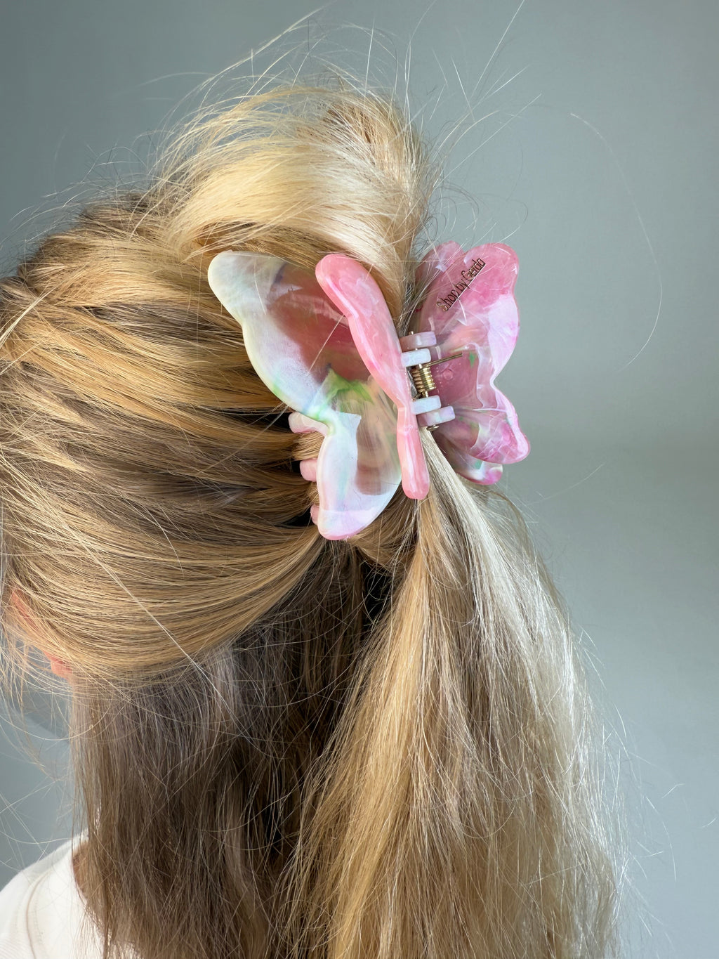 Rožinis drugelis kapkap