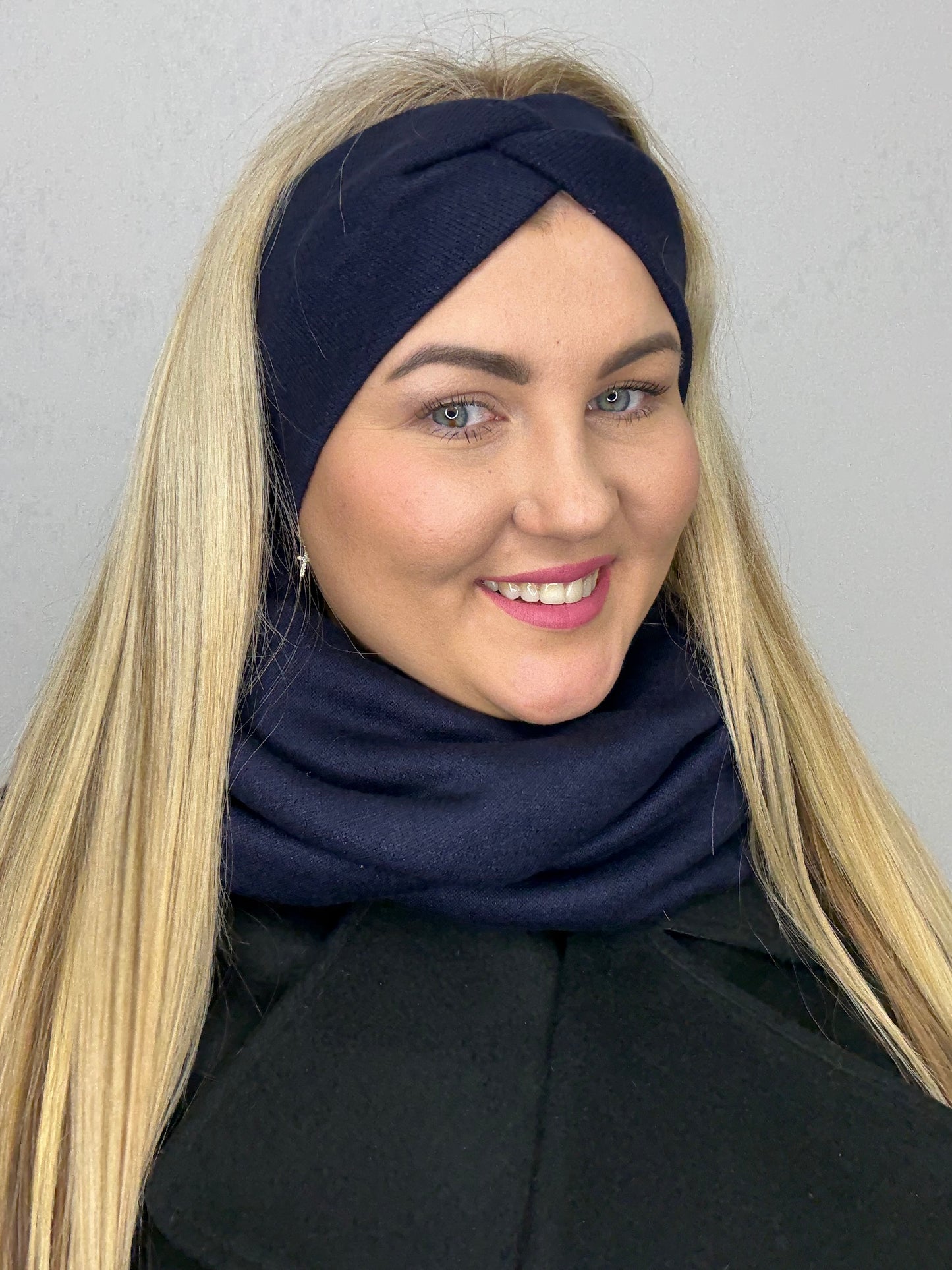 Merino vilnos tamsiai mėlyna galvajuostė 💙