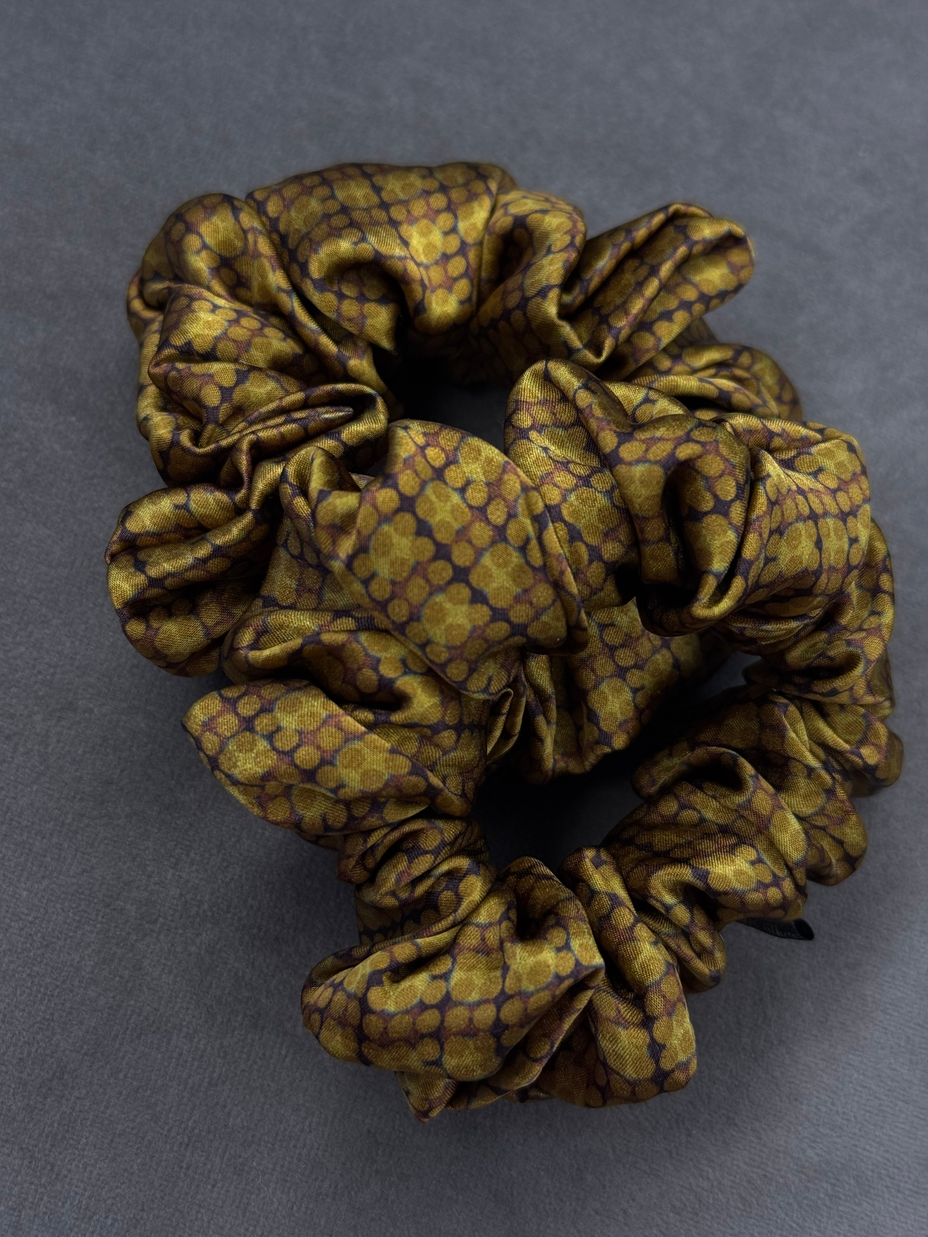 Fendi kolekcinio 100% natūralaus šilko gumelė | Toffifee BUBBLE