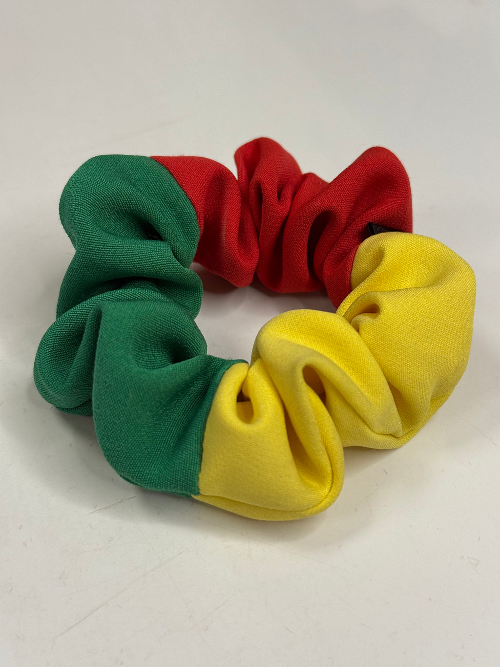 Lietuvos vėliavos spalvų gumelė 💛💚❤️