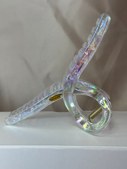 Skaidri perlamutrinė kilpa 13cm