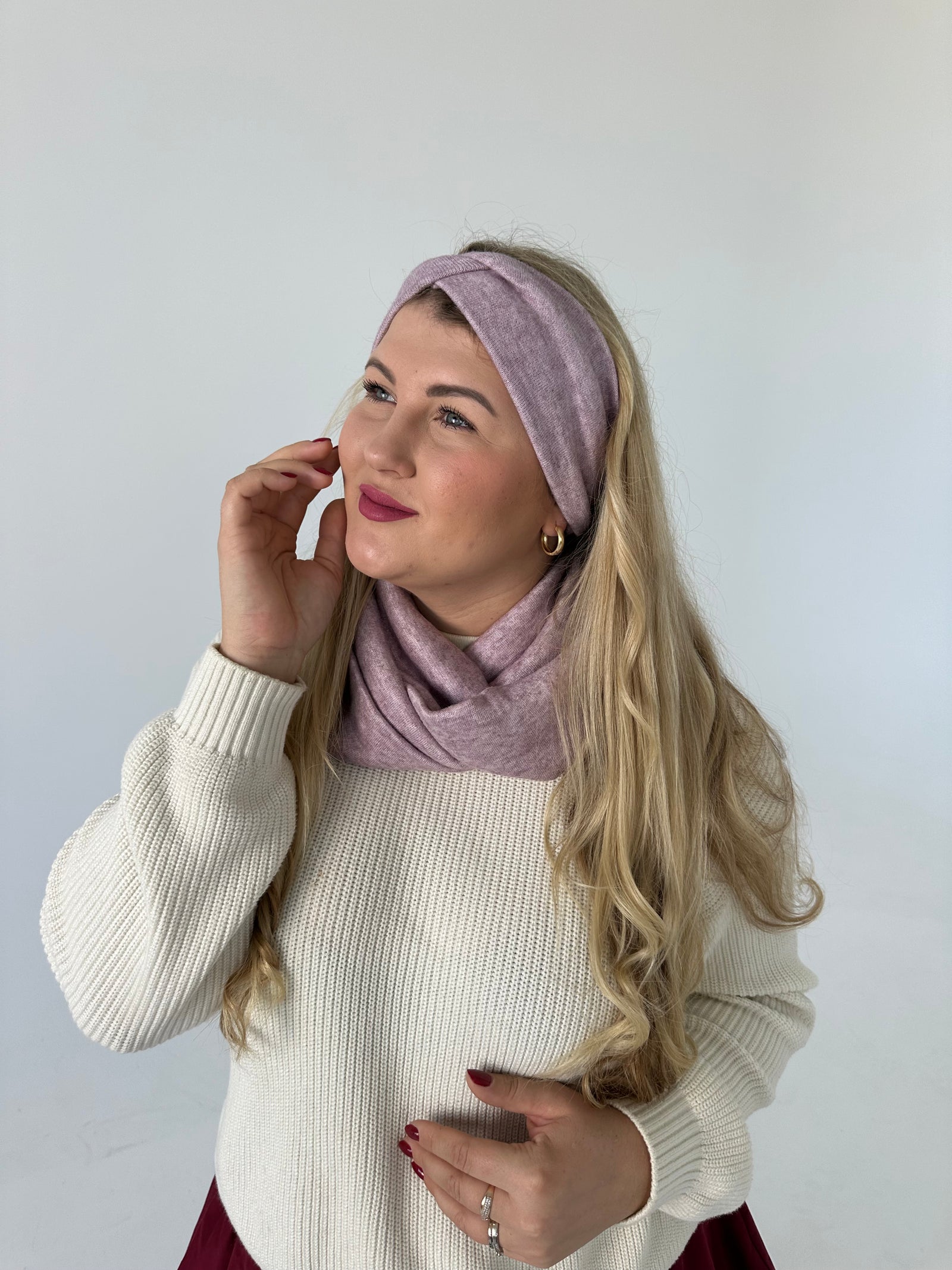 Sena rožinė merino vilnos galvajuostė