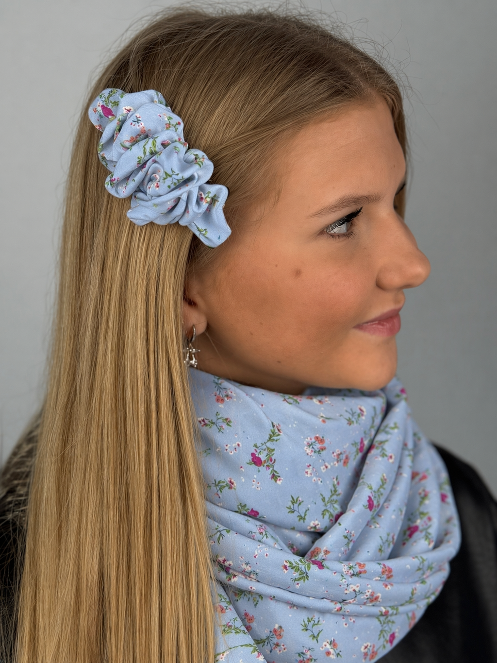 Šalikėlis BLUE SPRING