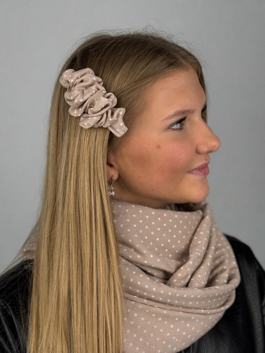 Šalikėlis NUDE VELVET