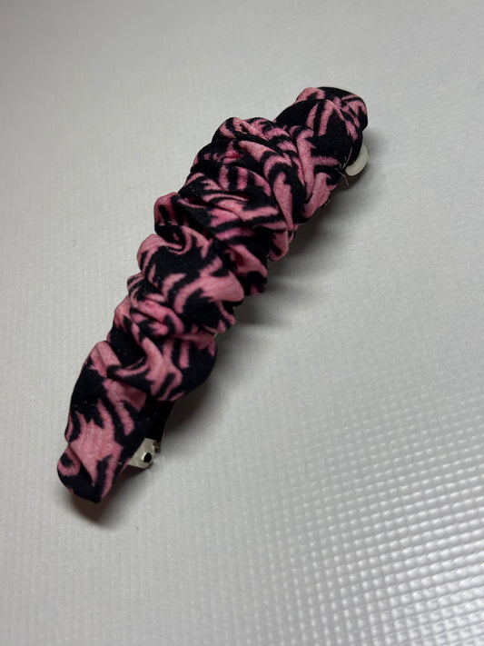 Natūralaus šilko žąsies kojelės rašto didelis segtukas raukinukas