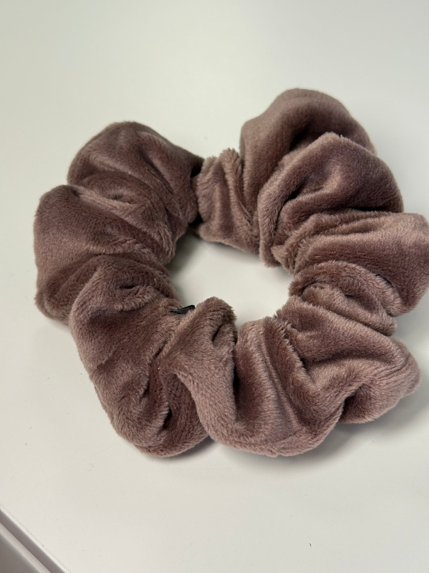 Kakavinė veliūro gumelė