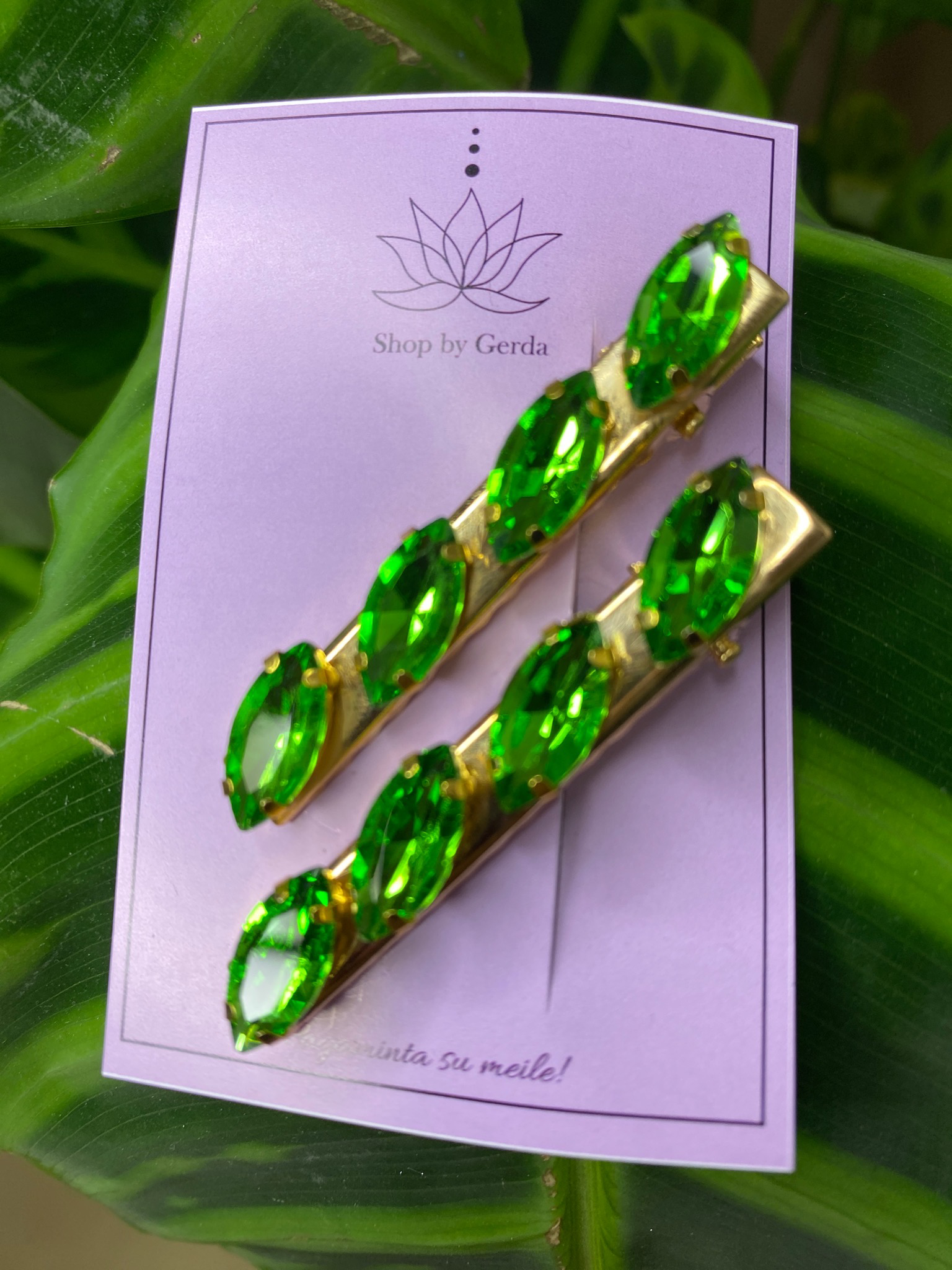 Žalias žėrintis segtukas